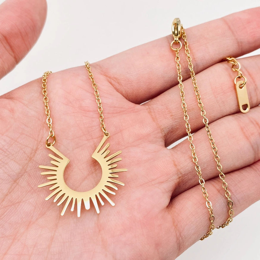 18k Gold Plated Stainless Steel Sunflower Charm Necklace