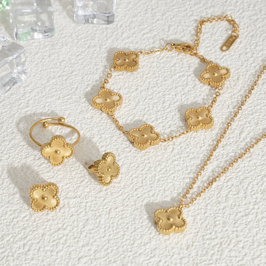 Coming Soon ! --Four Leaf Clover Necklace Set